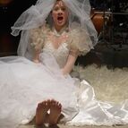 Anne May-Krüger in Peter Maxwell Davies: Miss Donnithorne's Maggot  / Copyright Willi Vogel